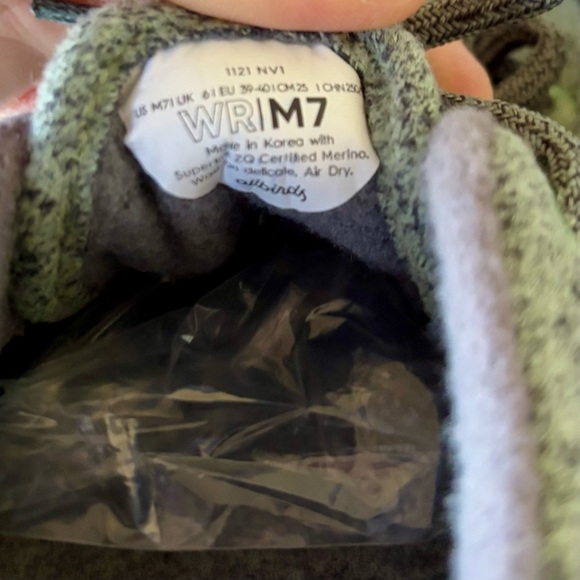 Allbirds Merino Wool Runners​ - Picture 7 of 7